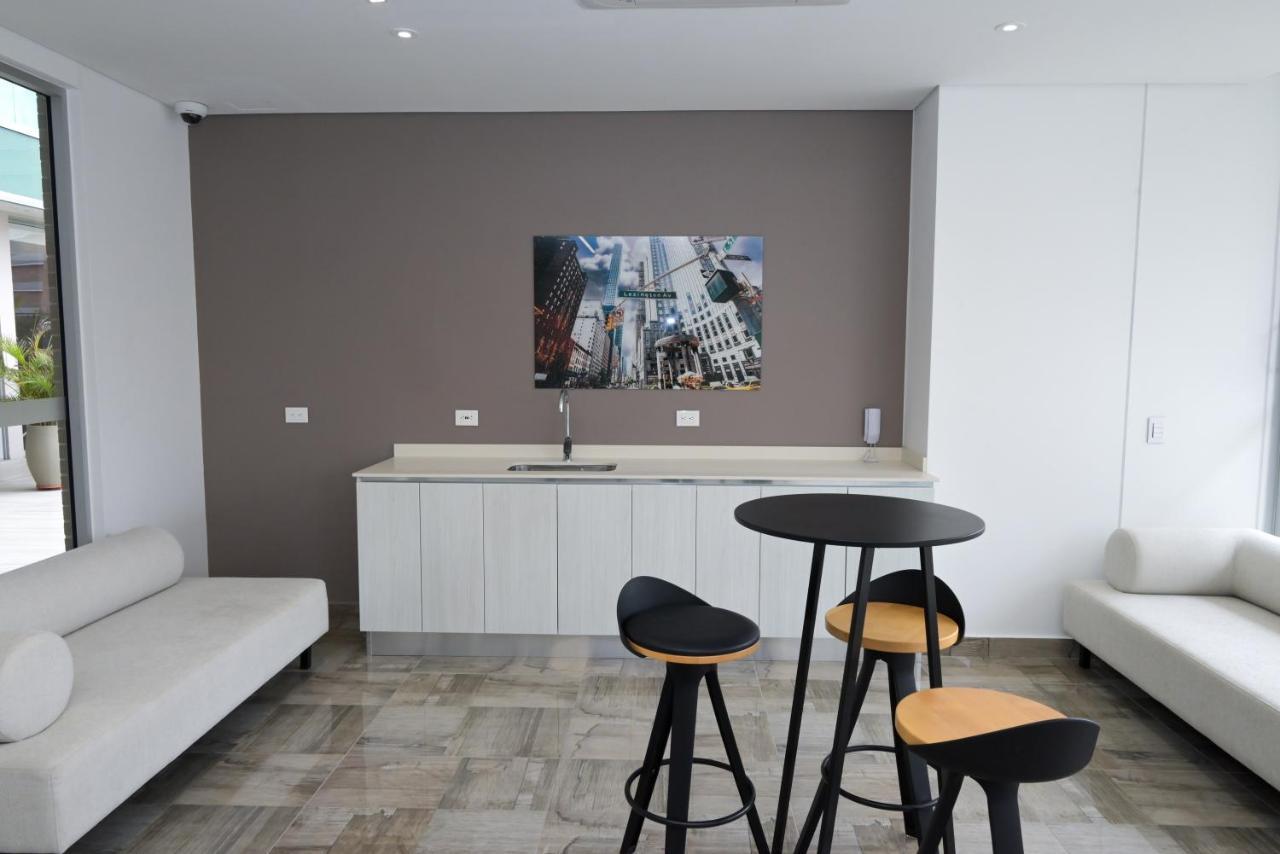 Distrito 90 - Estudios Y Apartamentos Para Vacaciones Y Viajes De Negocio Баранкила Екстериор снимка